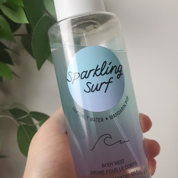 💙 Sparkling Surf Victoria's Secret PINK 8.4oz Coconut Water Mandrin Pop - Picture 3 of 5